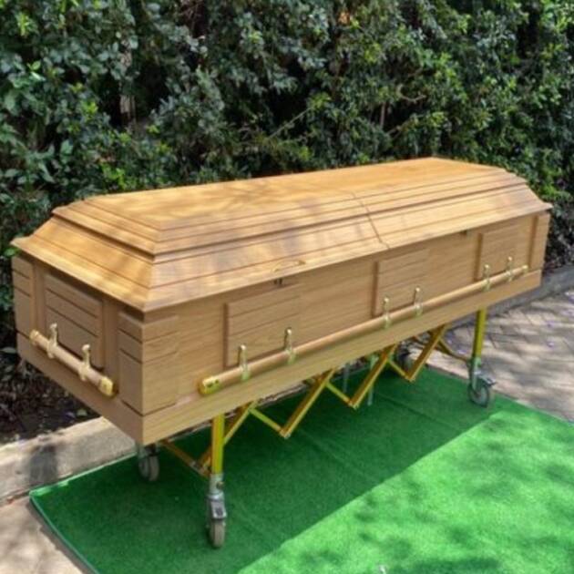Meru Oak Flat Top Locally Made Casket